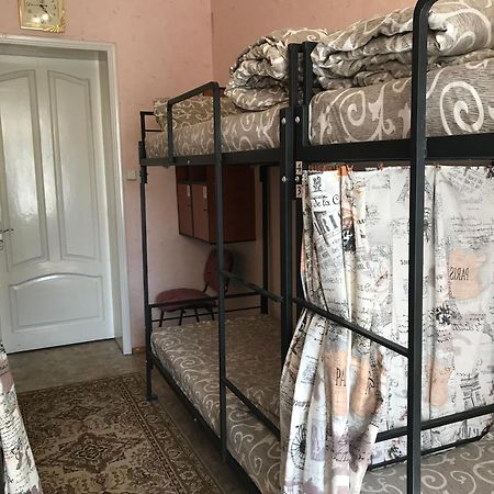 Хостел Тихий Дворик Kharkiv Eksteriør billede