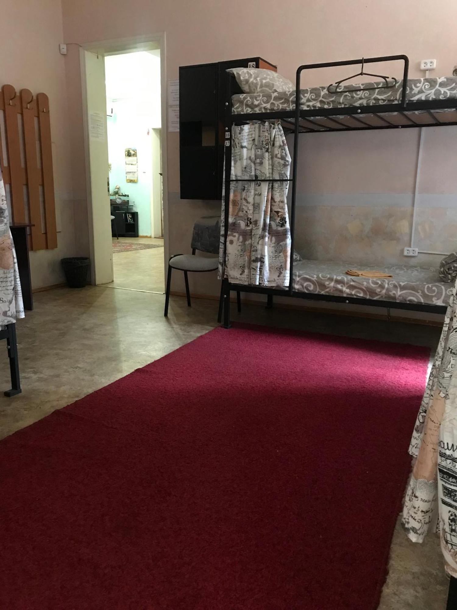 Хостел Тихий Дворик Kharkiv Eksteriør billede
