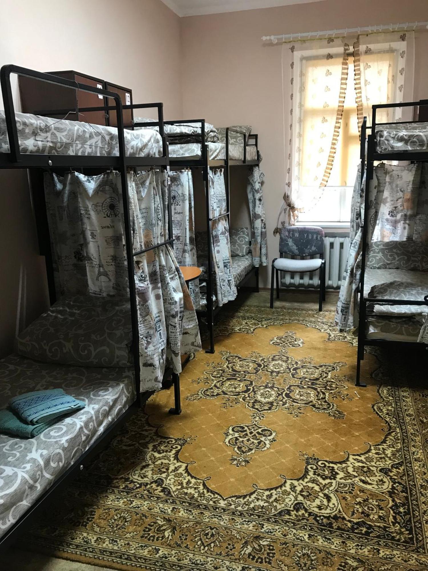 Хостел Тихий Дворик Kharkiv Eksteriør billede