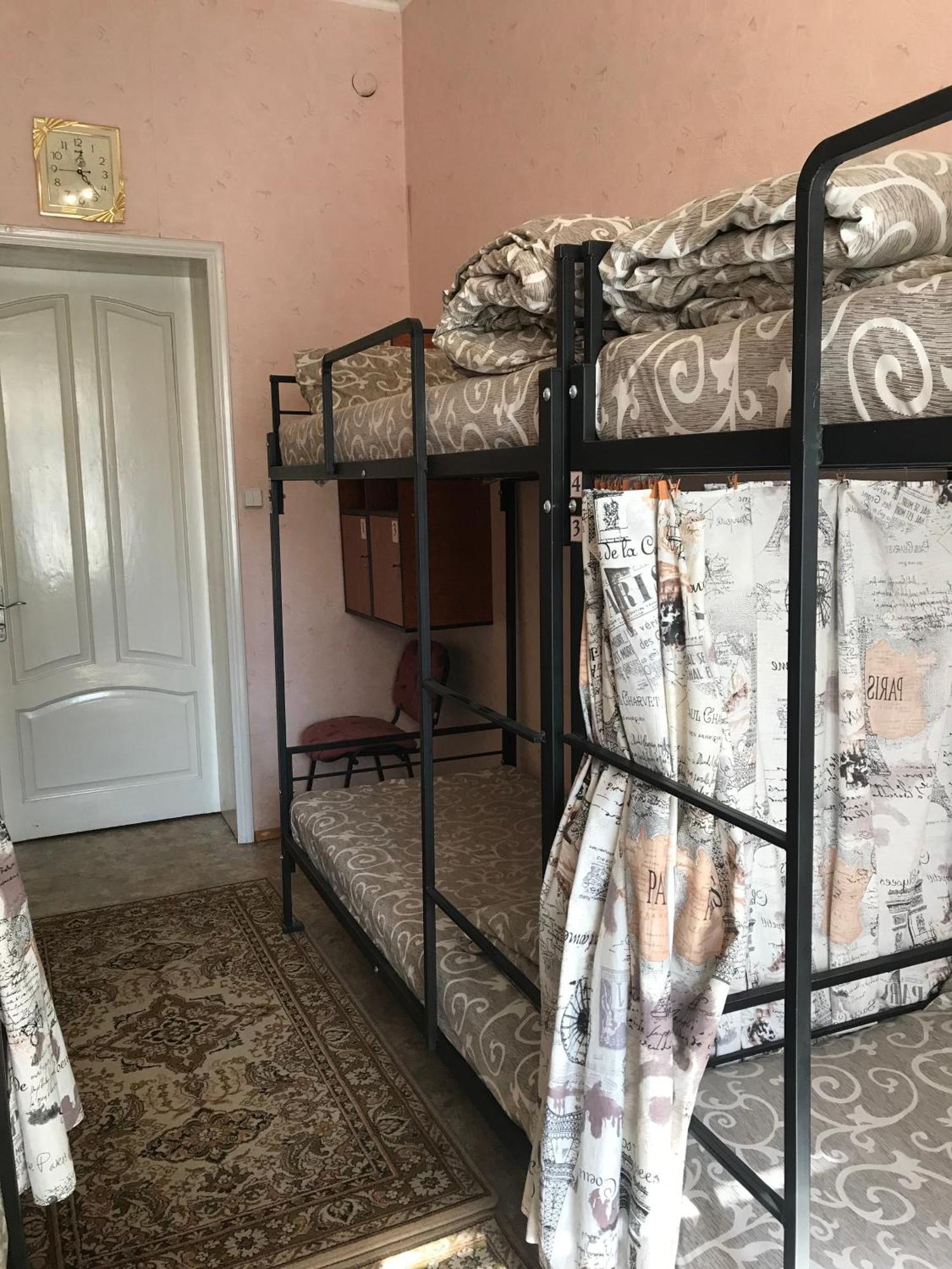 Хостел Тихий Дворик Kharkiv Eksteriør billede