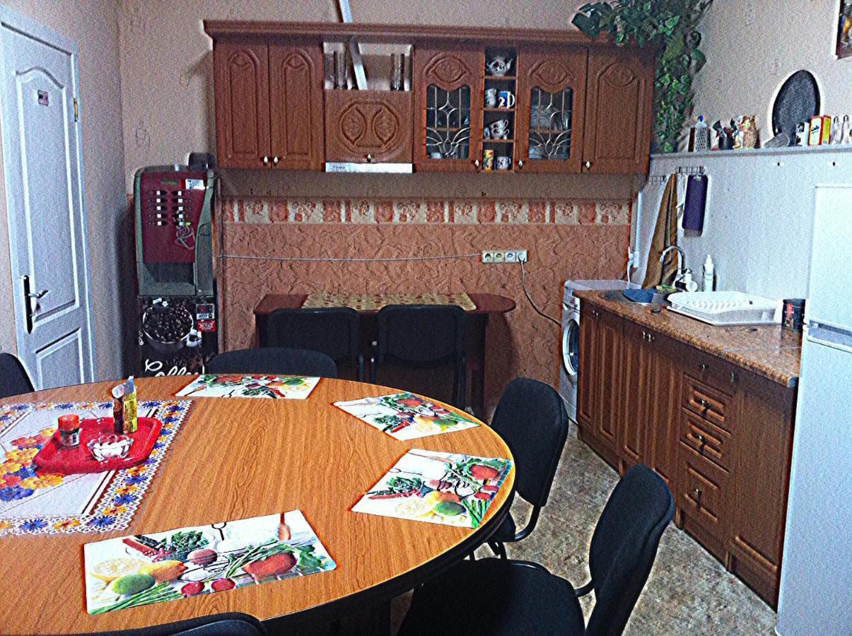 Хостел Тихий Дворик Kharkiv Eksteriør billede